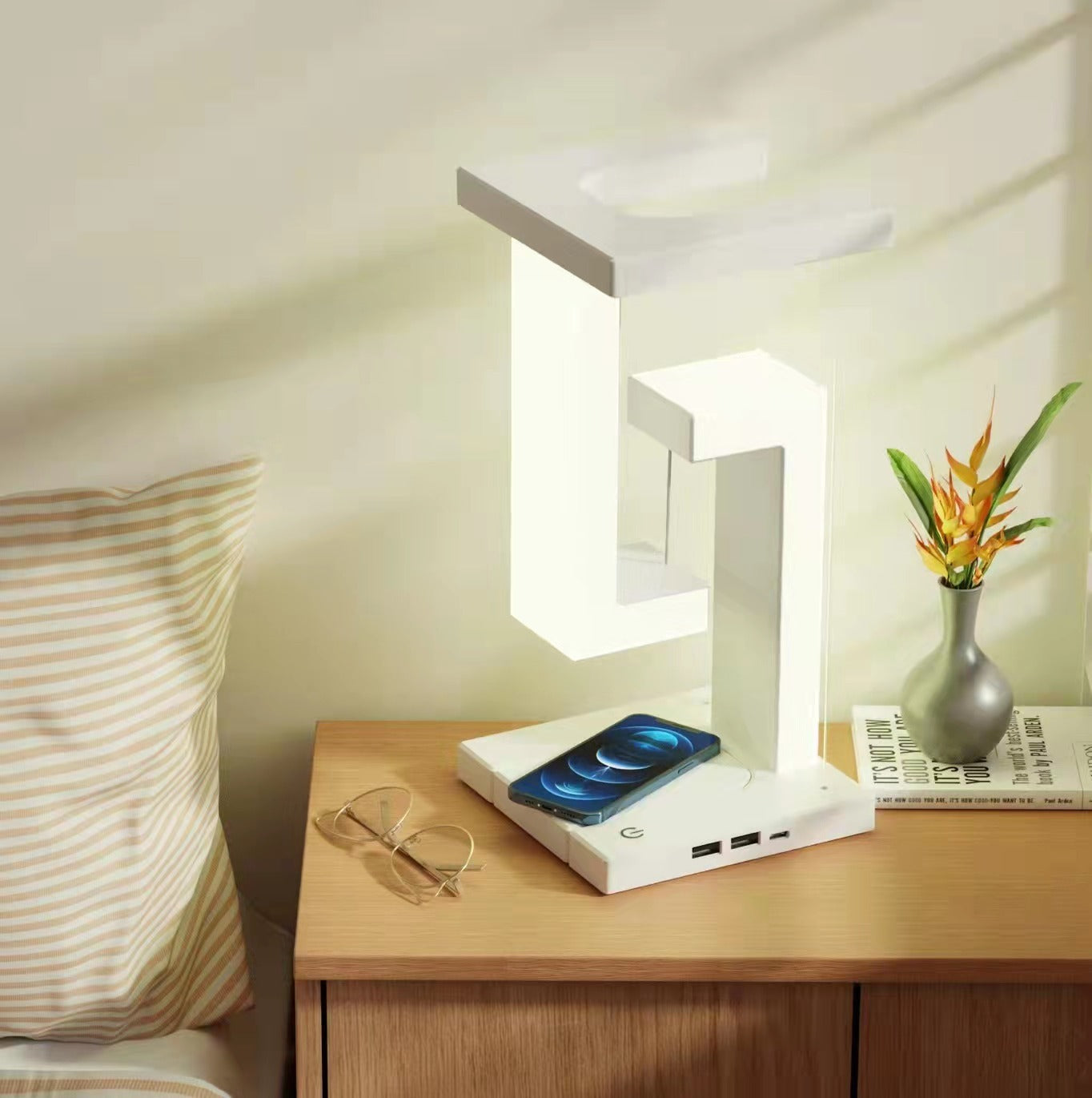 Lilium Star - Creative Smartphone Wireless Charging Suspension Table Lamp Balance Lamp Floating For Home Bedroom