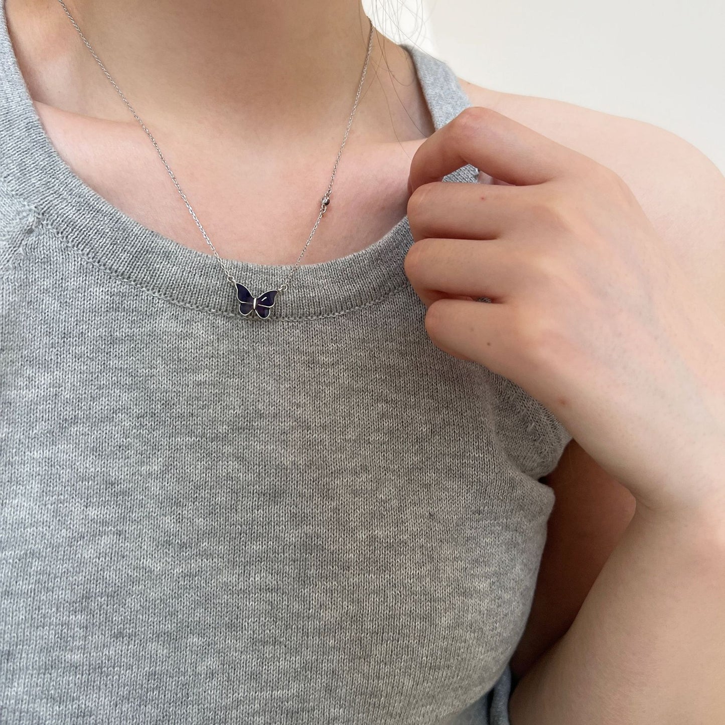Lilium Star - Butterfly Color Changing Necklace